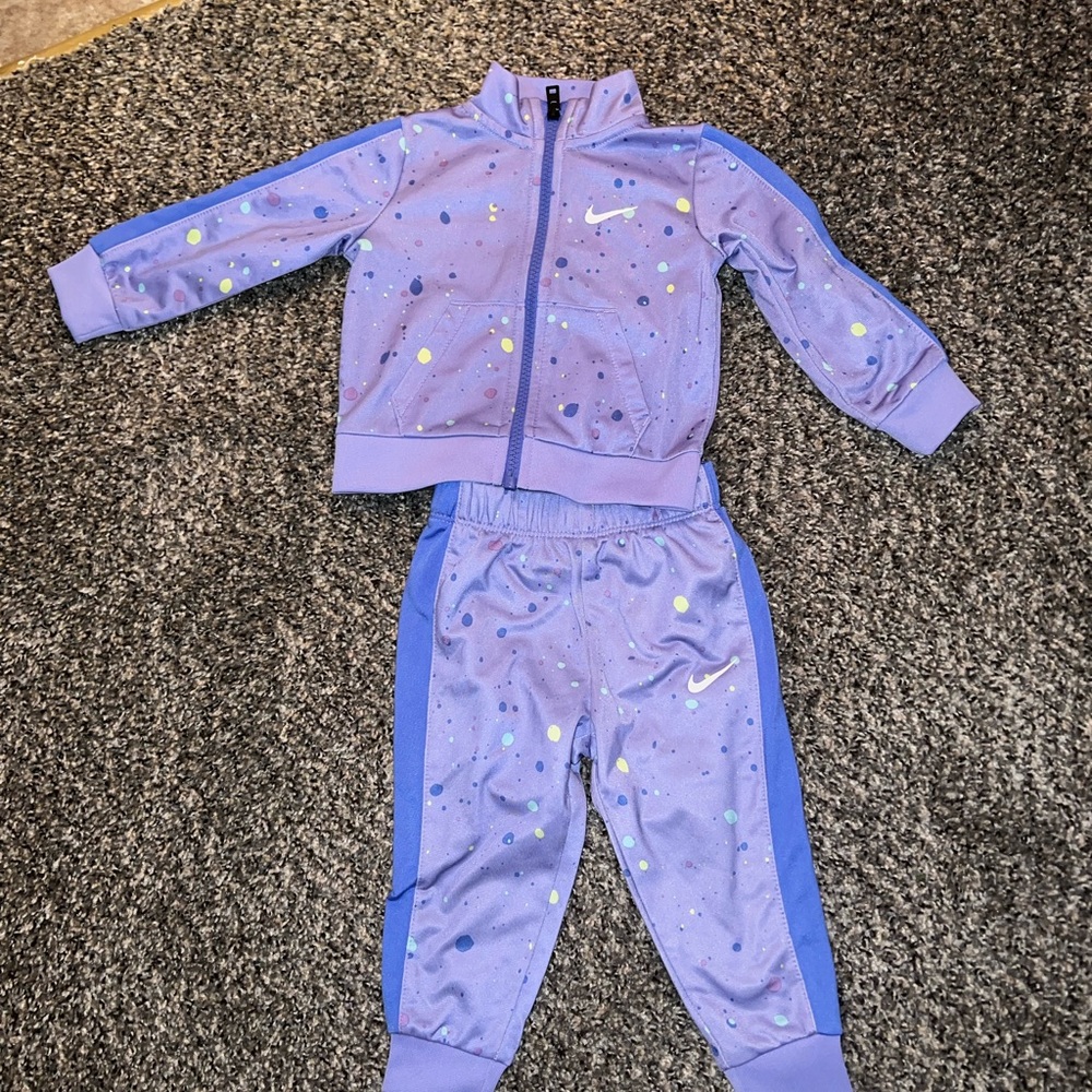 Purple Nike outfit